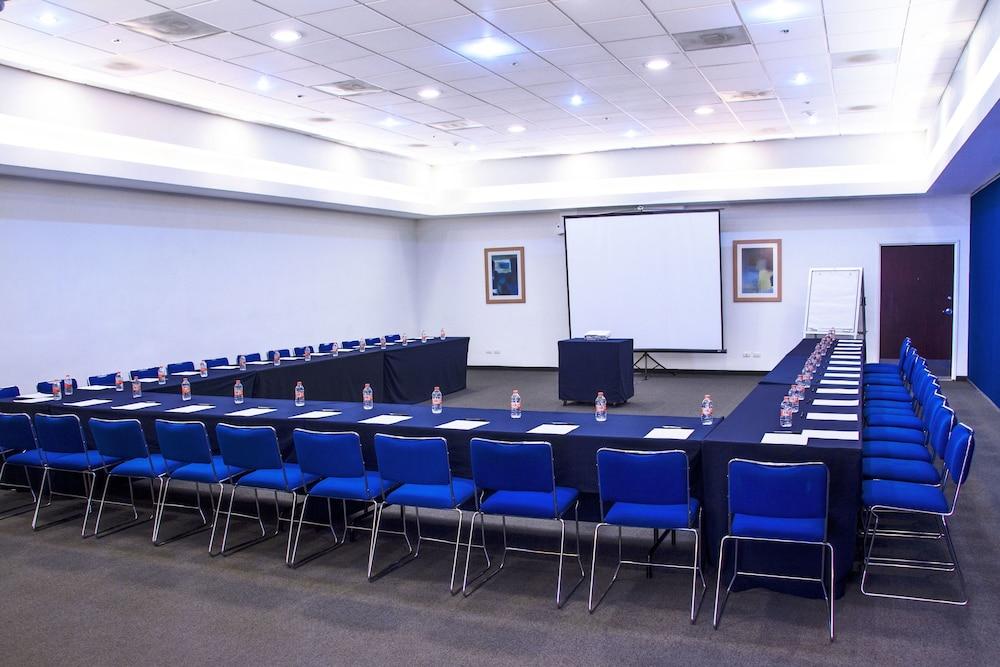 Express By Marriott Finsa 4* Puebla