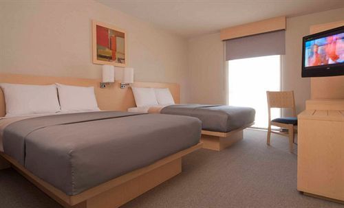Hotel Express By Marriott Finsa