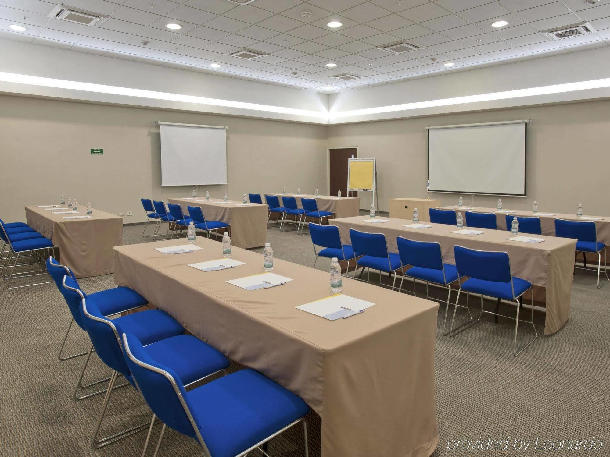 Hotel Express By Marriott Finsa Puebla